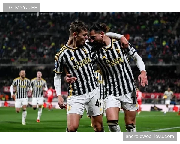 那不勒斯团队协作奏效，状态回升斩获关键胜利