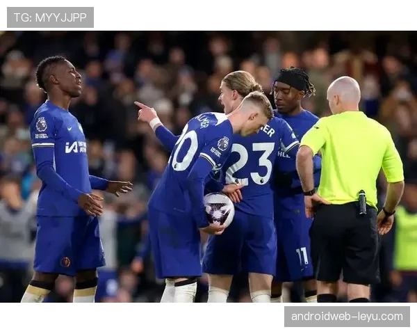 英超森林青训新星闪耀，年轻球员表现抢眼引热议