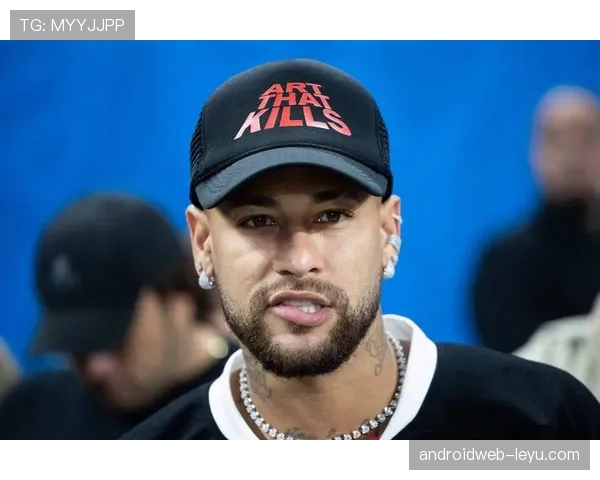 内马尔团队回应遗产争议:表现稳健,全力维护合法权益 内马尔团队回应遗产争议:表现稳健,全力维护合法权益